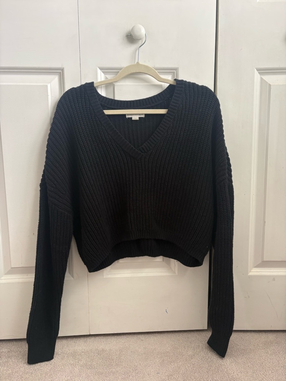 Aeropostale Black V-Neck Ribbed Knit Sweater